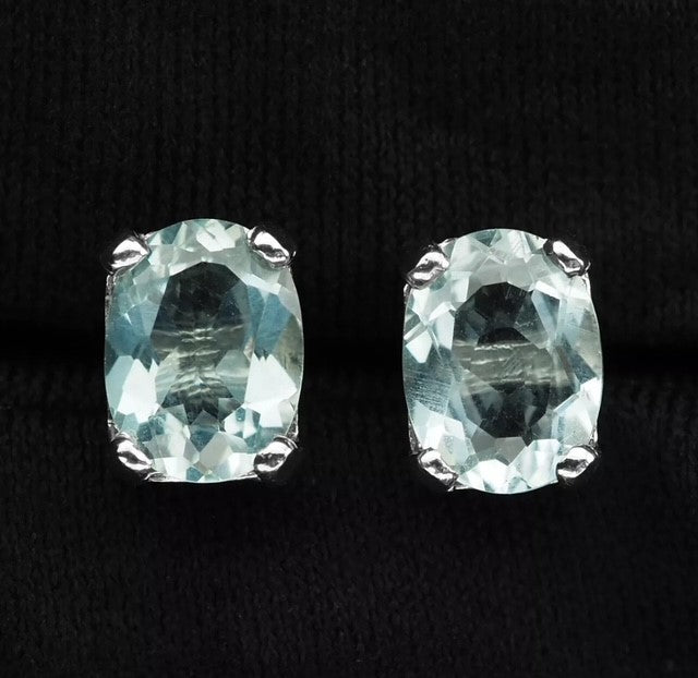 Aquamarine Sapphire 2.3 ct Studs