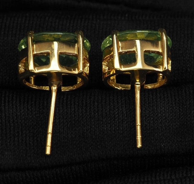 9.7ct Periodet Green Studs