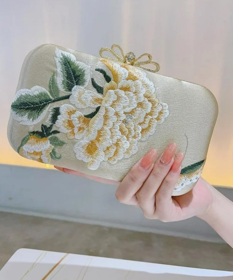 Perrands Silk floral hard clutch