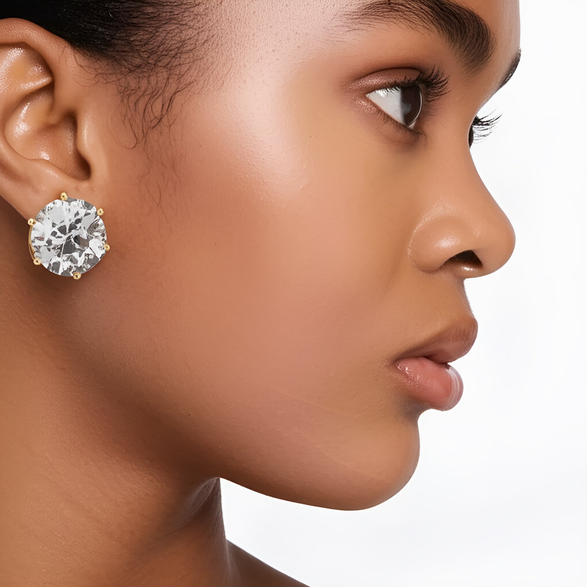 Colorless Sapphire 9.10ct Stud Earrings