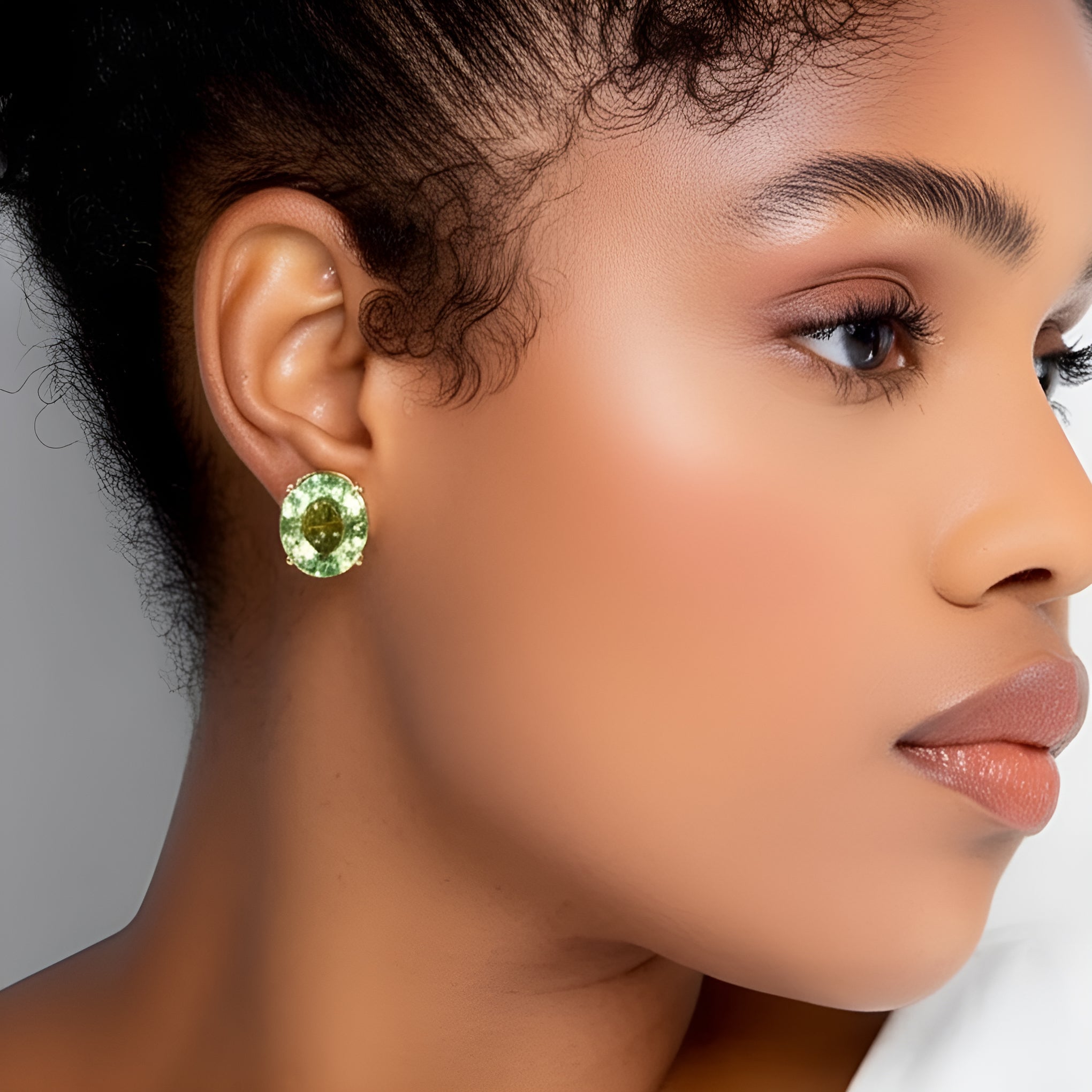 9.7ct Periodet Green Studs